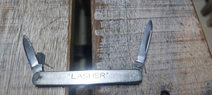 Vintage pen knife made SHEFFIELD ENGLAND razor sharp