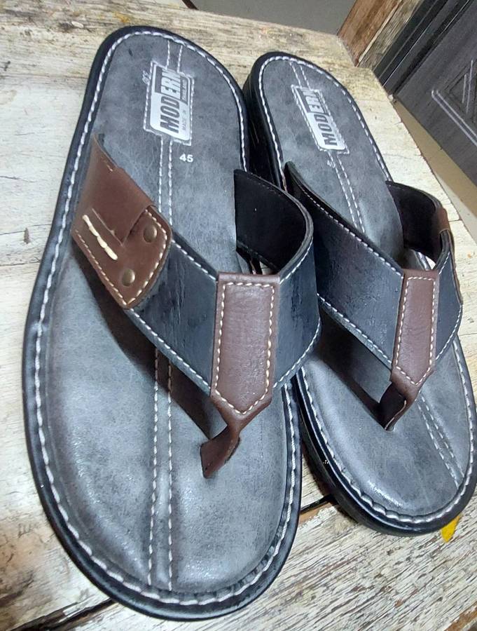 Unwanted gift like new  mens sandals from Thailand used once
