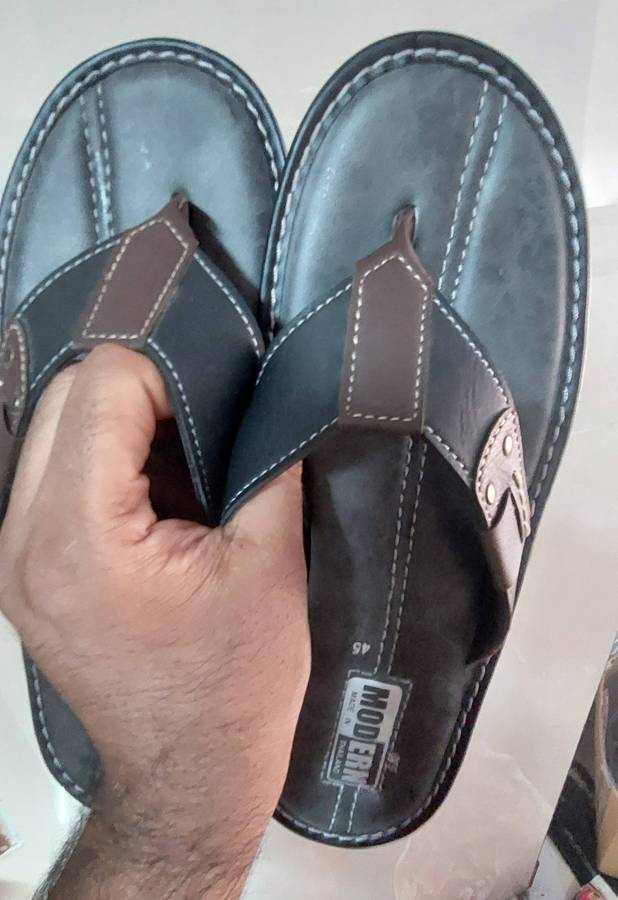 Unwanted gift like new  mens sandals from Thailand used once