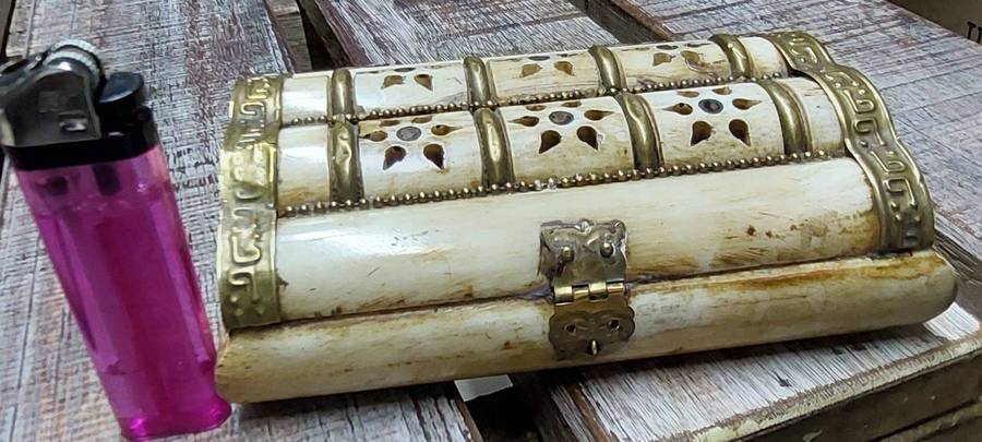 Vintage jewelry box.