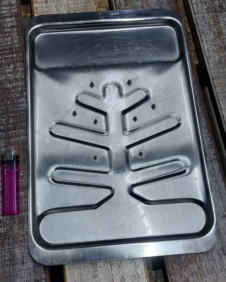 Perfect for Christmas stainless steel spiked MEAT carving tray 35cm x 23cm