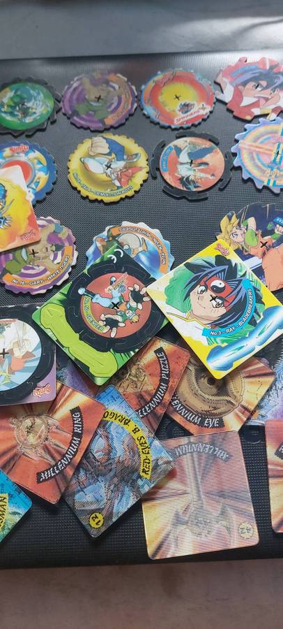 Assortment of vintage collectable simba spinners