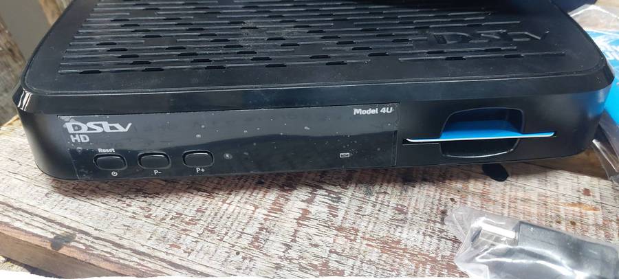 Complete dstv with all accessories in box sold
