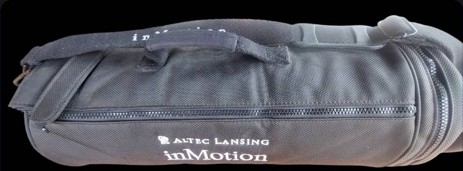 MADE BY JBL Altec Lansing inMotion iM7 SPEAKER WITH CARRY CASE