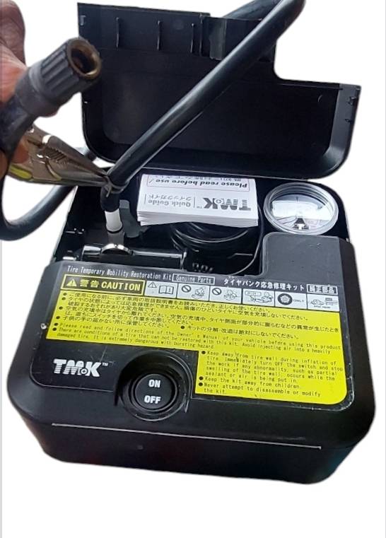 TOYOTA TYRE MOBILITY KIT TYRE PUMP AND SEALANT