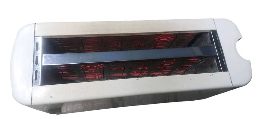 PINEWARE 4 SLICE TOASTER