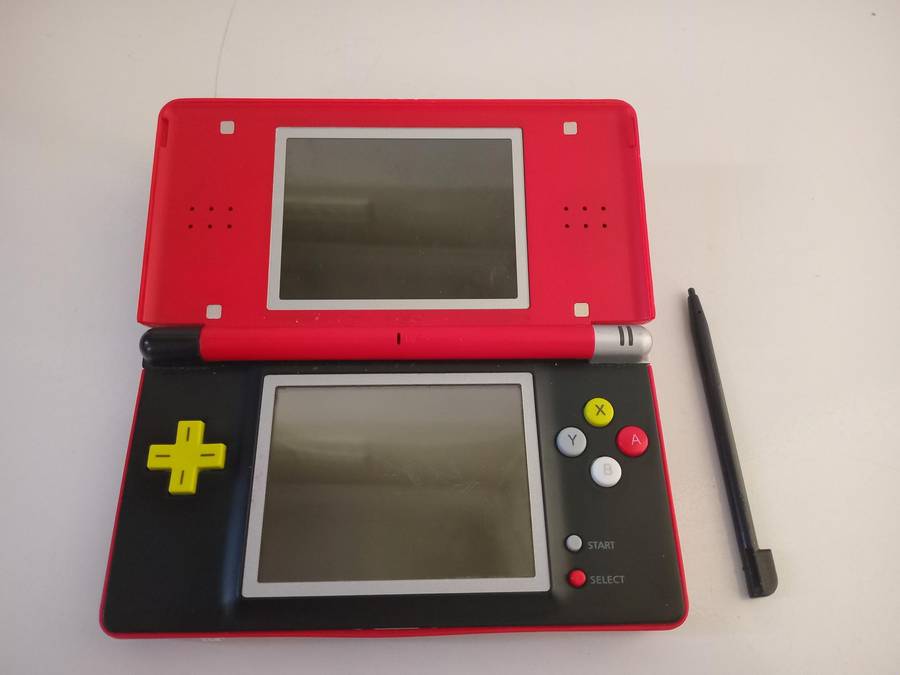 Nintendo DS Lite Console