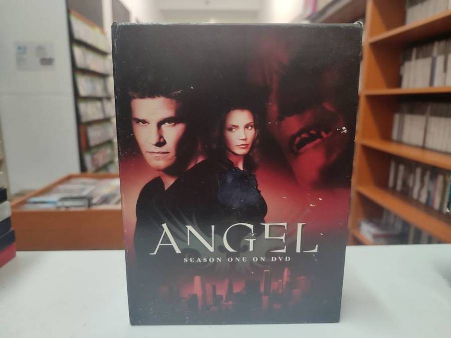 Angel Season 1 Dvd Set