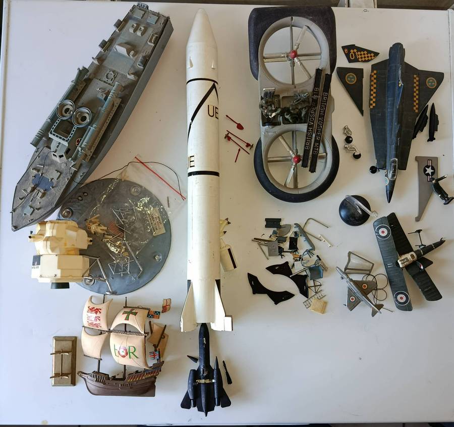 Various Built Model Kits Sold As Spares