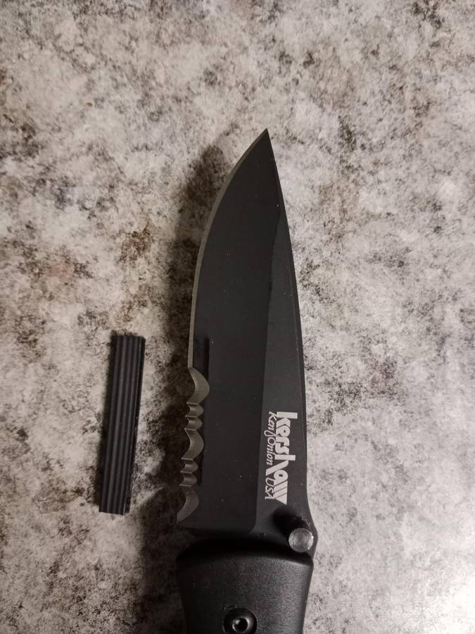 Kershaw Black knife
