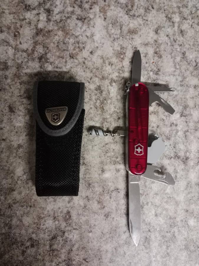 Victorinox pocket knife