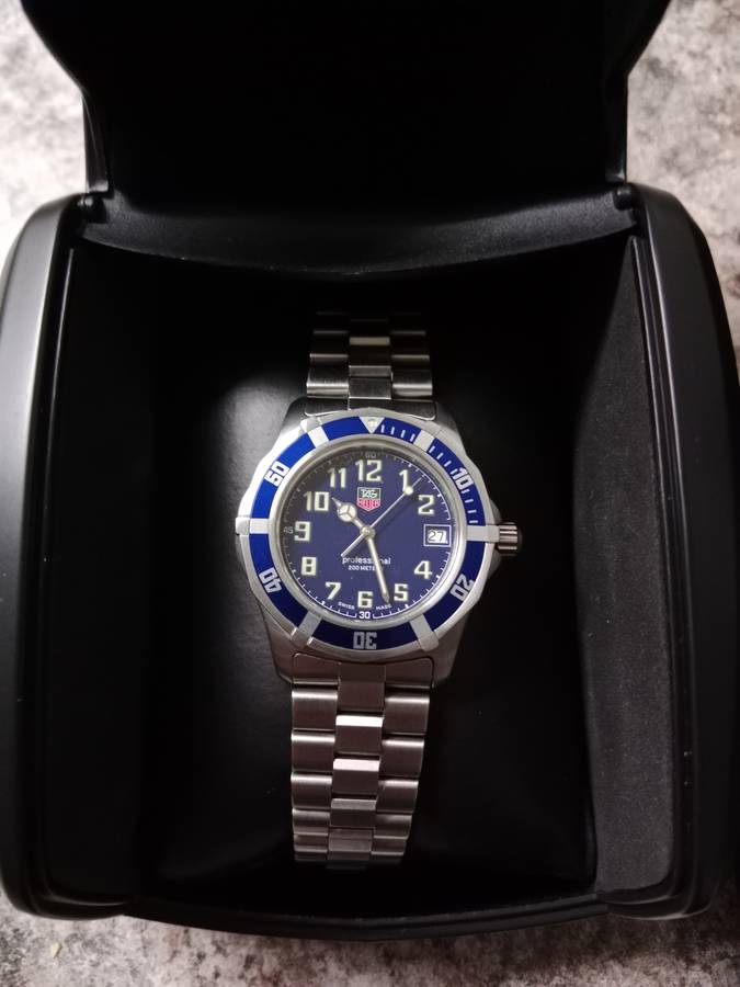 TAG HEUER PROFESSIONAL 200M