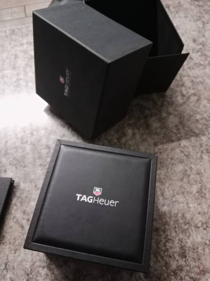 TAG Heuer box