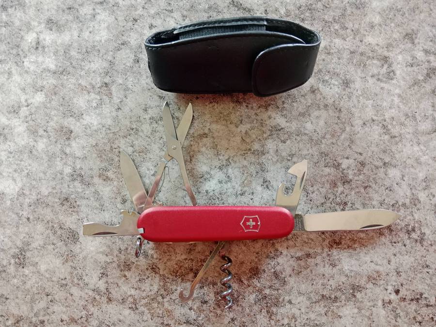 Victorinox Swiss pocket knives X10