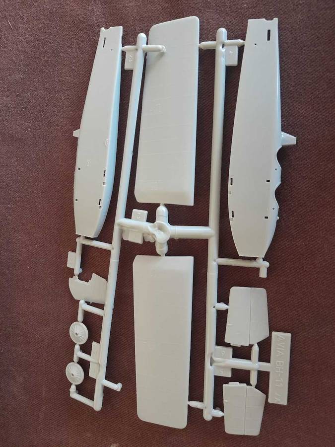 Rare AVIA BH 11 1/50 scale
