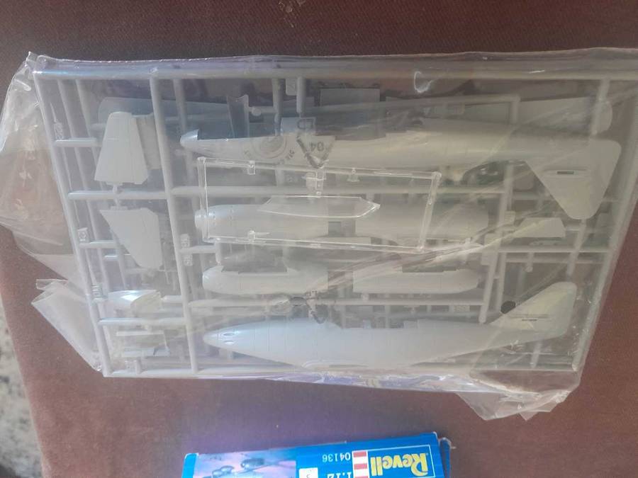 Me 262 B-la/U1 model kit