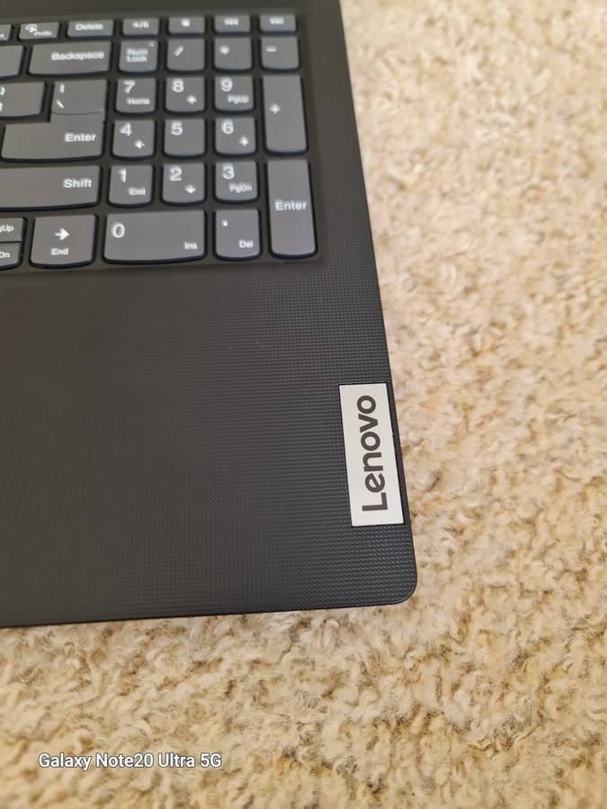 LENOVO V15 G4 AMD RYZEN 5 RADEON GRAPHICS 512GIG NVME 8GIG RAM WINDOWS 11 24H2