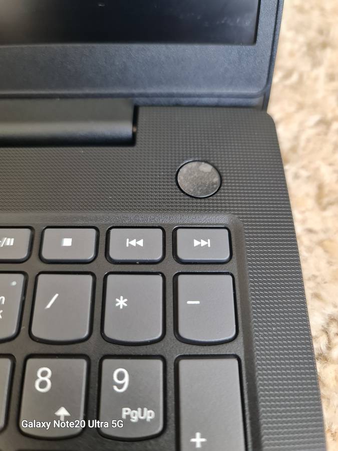 LENOVO V15 G4 AMD RYZEN 5 RADEON GRAPHICS 512GIG NVME 8GIG RAM WINDOWS 11 24H2