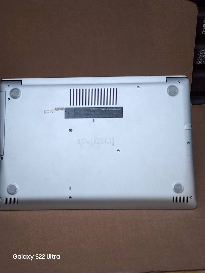 DELL INSPIRON 5570 17°CORE I7 8TH GEN 256SSD 8GIG RAM MICROSOFT WINDOWS 11PRO  24H3