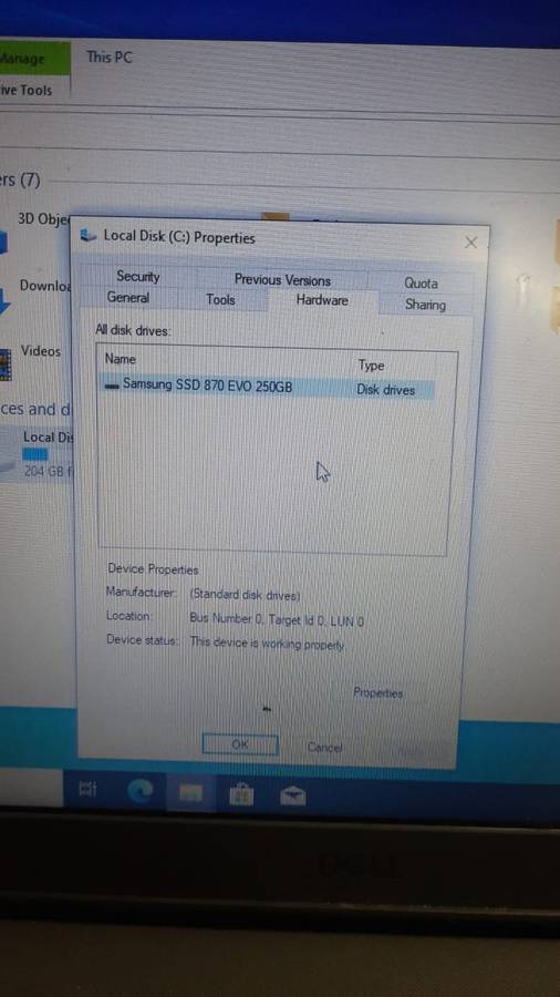 Dell Vostro 15 3000 Laptop. Intel Core i3 11Th Generation 250gig NVMe 8gig Ram