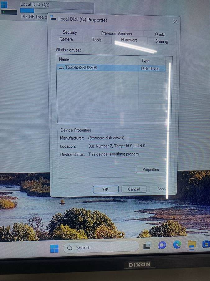 NUC Intel Core i7 8th Gen 256gig nvme 8gig Ram