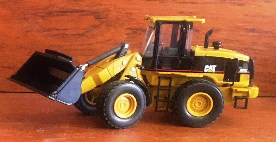 Cat 924G Loader Norscott 1-50 Loose (1)