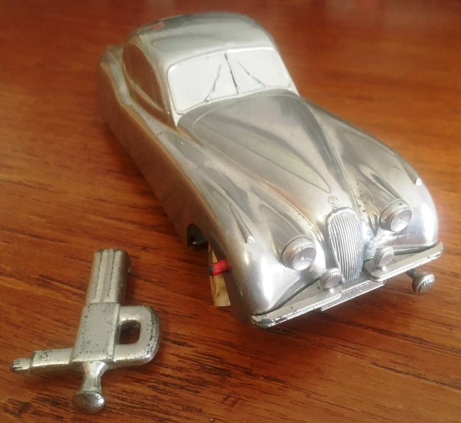 Jaguar XK120 Prameta With Winding Key Lose (Clockwork not working) 1-36 Chrome RARE
