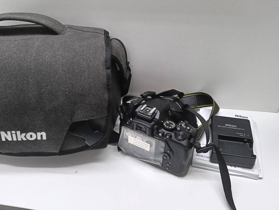 Nikon D3500, 24.2 Mpx Dslr Camera-18-55mm Dx lens