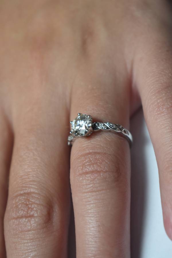 ENGAGEMENT RING!!! With Certificate Of Authenticity