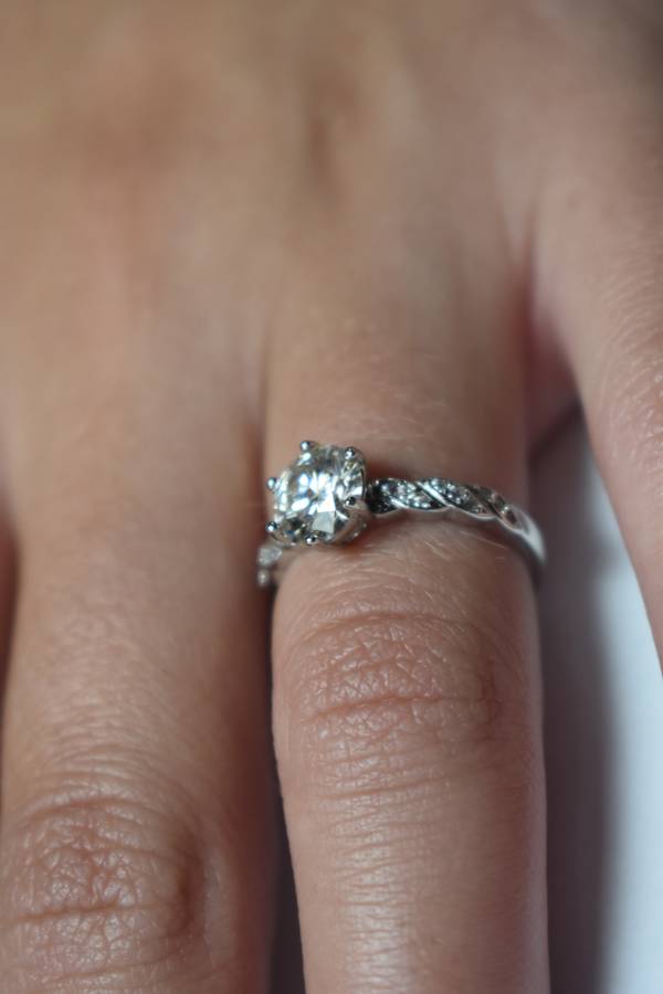 ENGAGEMENT RING!!! With Certificate Of Authenticity