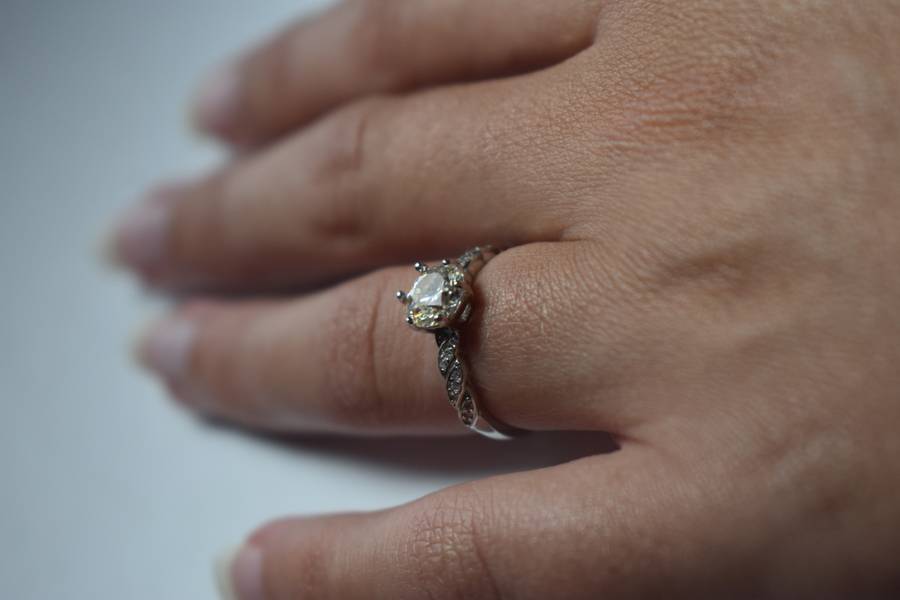 ENGAGEMENT RING!!! With Certificate Of Authenticity