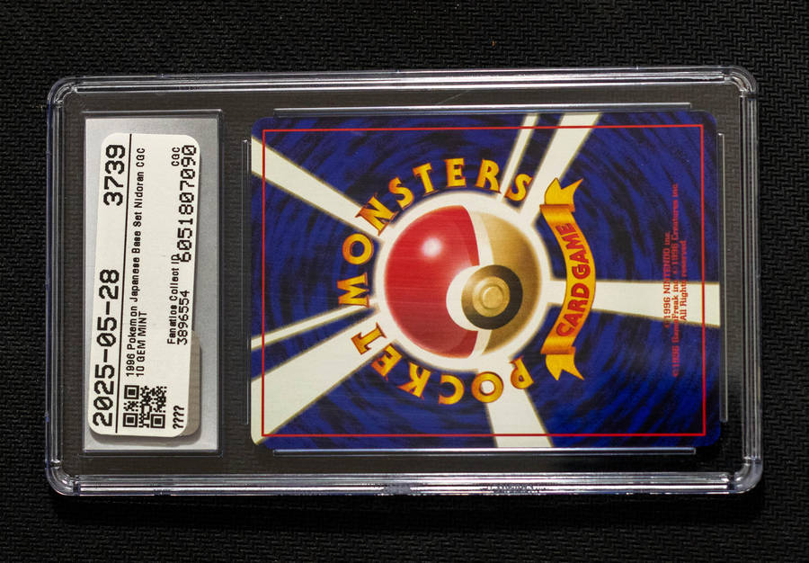 CGC 10 GEM MINT  Nidoran  1996 Japanese Pokémon  Base Set  No.032