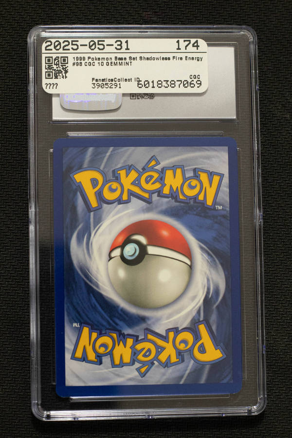 1999 Pokémon Base Set Shadowless Edition Fire Energy  Card 98/102 CGC 10 GEM MINT