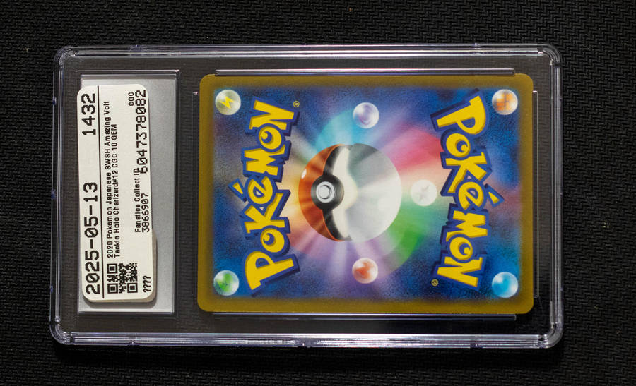 CGC 10 GEM MINT  Charizard (Japanese Holo)  Amazing Volt Tackle  012/100  2020 Pokémon