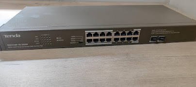 Tenda 16-Port PoE Switch - 250W Rackmount