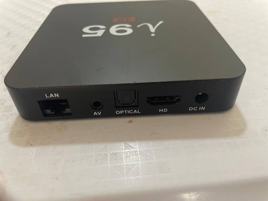 Dstv decoders and smart tv box