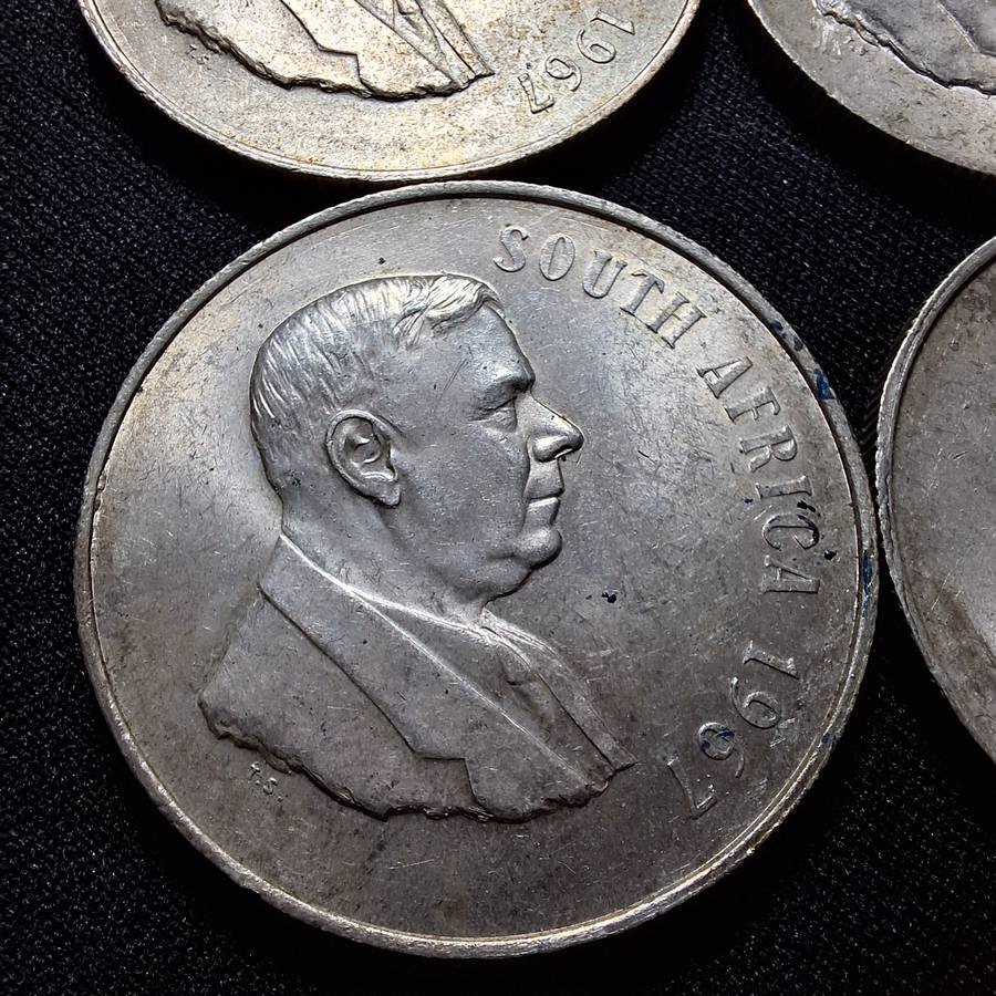 4 x 1967 uncirculated Silver R1 Coins