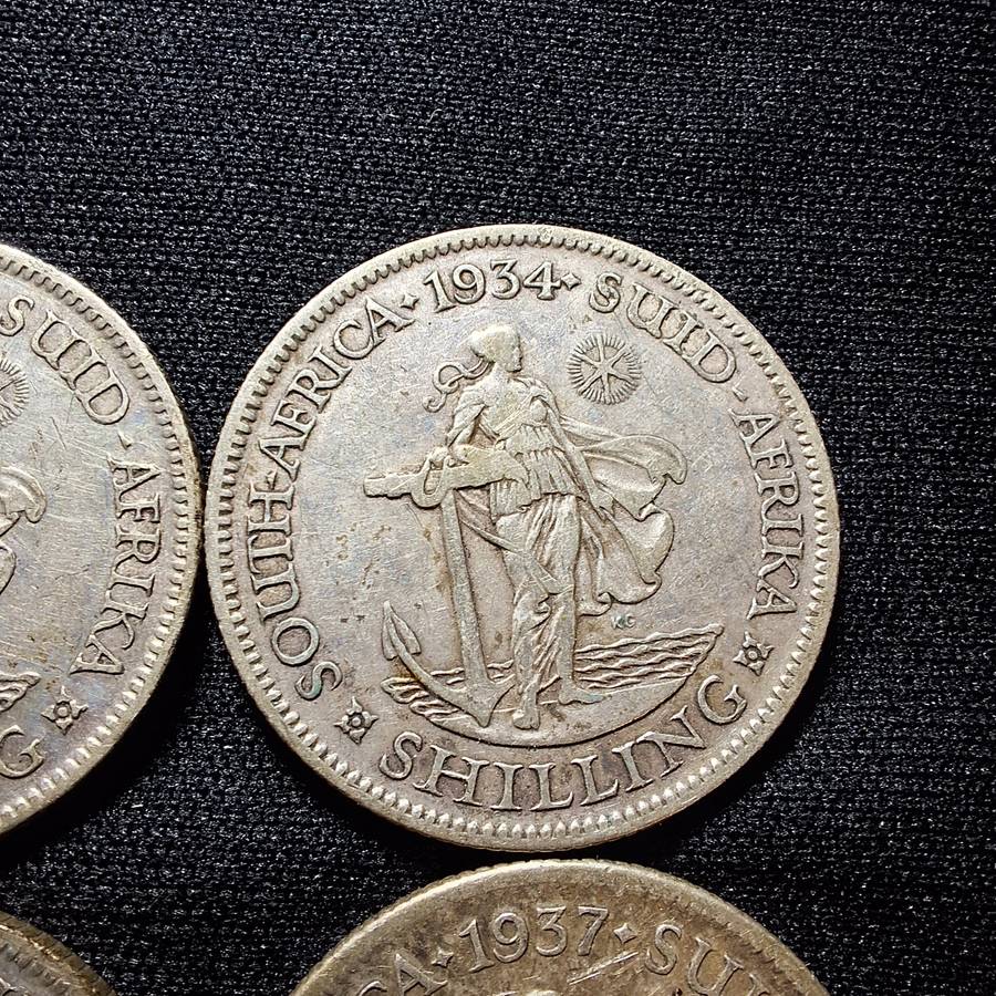 1932 - 1937 South Africa  1 Shilling Coins