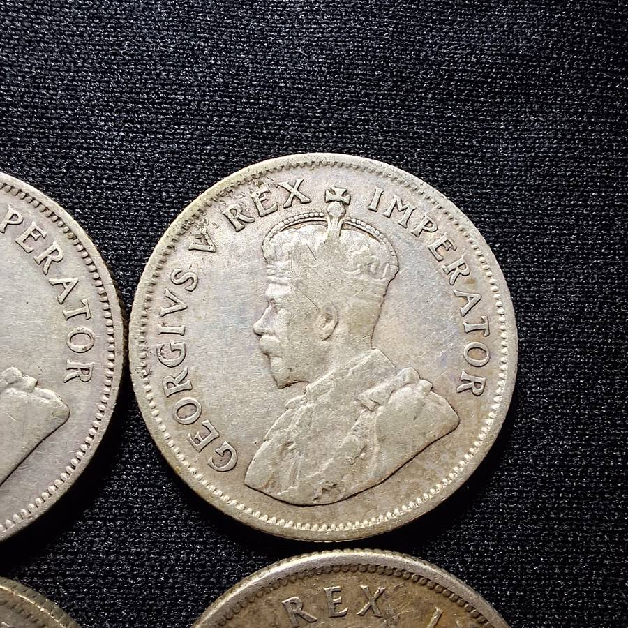 1932 - 1937 South Africa  1 Shilling Coins