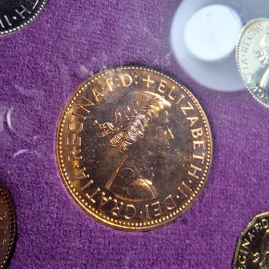 1970 Coinage of Great Britain & Northern Island in sealed capsule