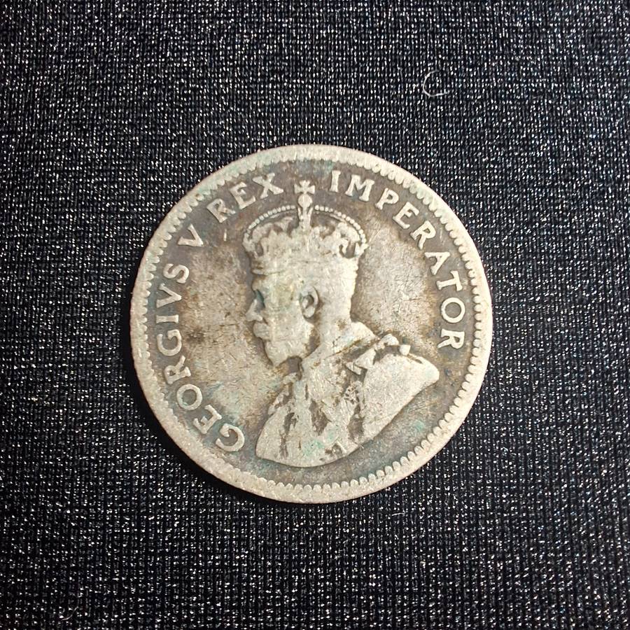 1924 6D Sixpence Silver South Africa Coin