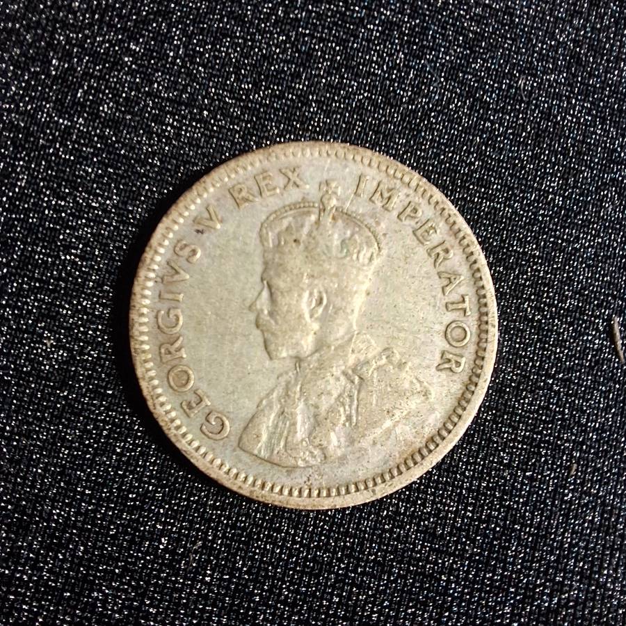 1935 6D Sixpence Silver South Africa Coin