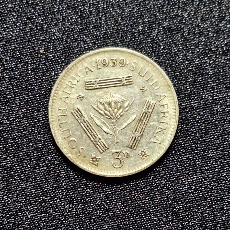 1939 3D Sixpence Silver South Africa Coin