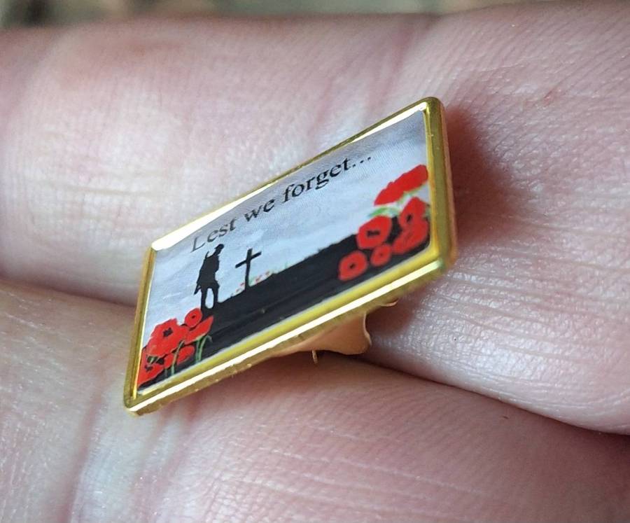 Small blazer Poppy pin Badge for Remembrance Day