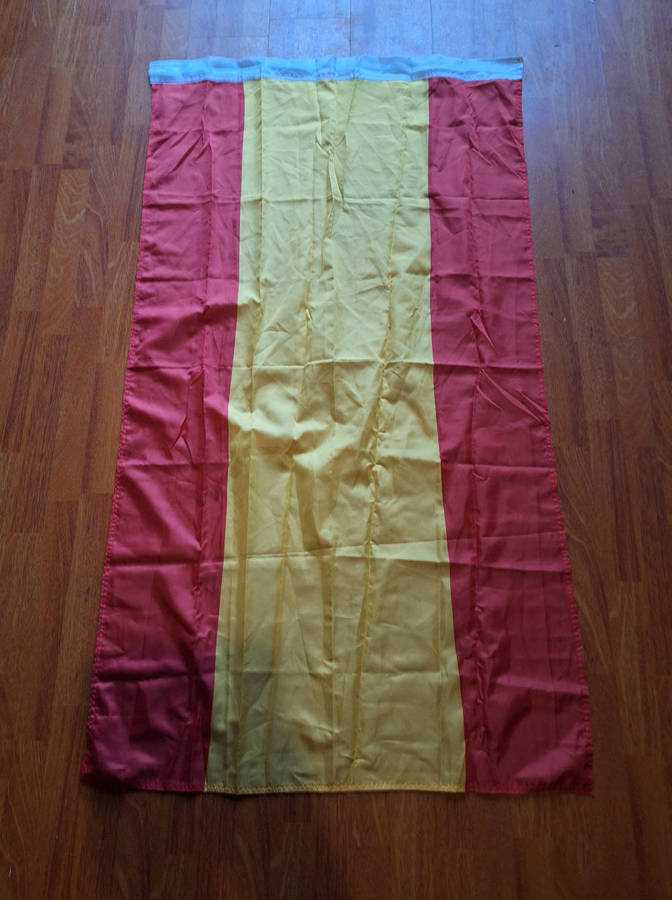 10x Mixed lot of flags for decor