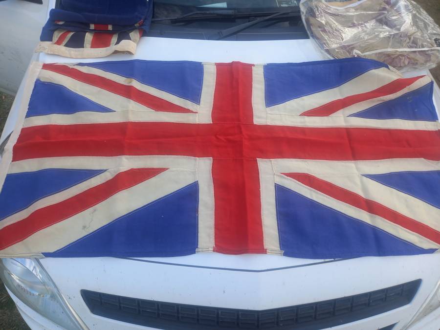 war badge and flags and ect