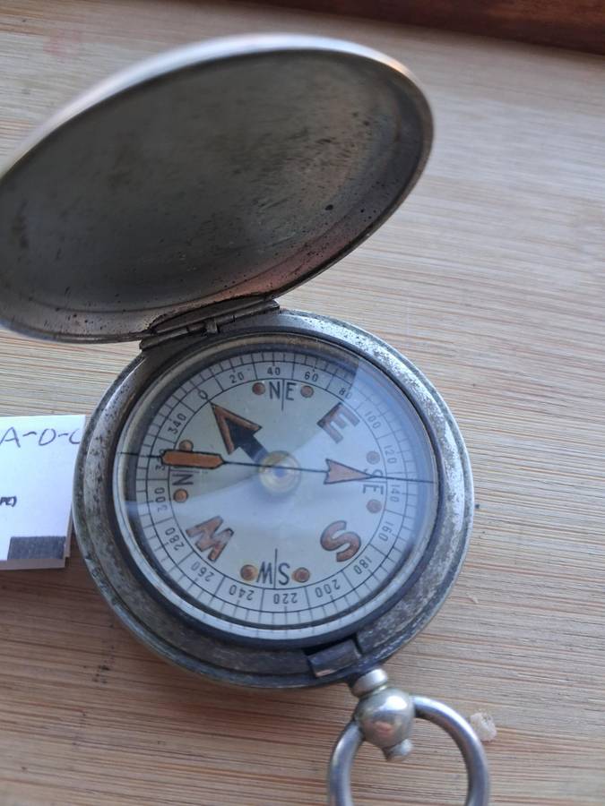 World war one medal and compass
