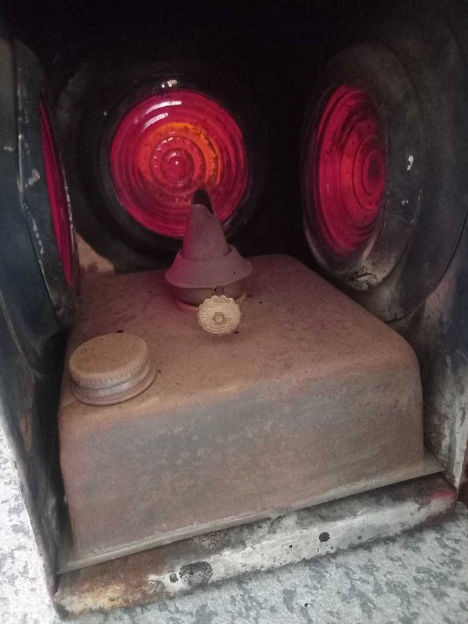 2x old vintage lamps working condition