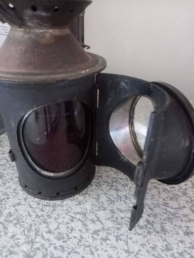 2x old vintage lamps working condition