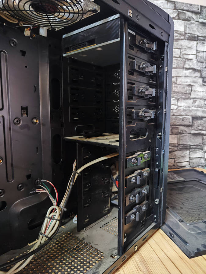 Aspire Gaming Case with 4 x 120mm Fans included